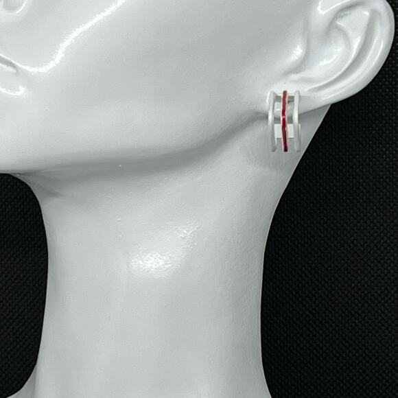 Vintage Angular Red & White Tri-Hoop Post Earrings 1980s Geometric Retro Jewelry - Picture 1 of 14